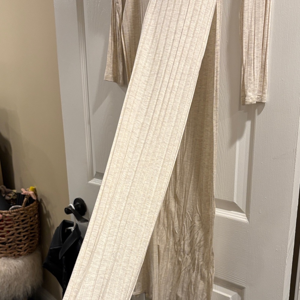 Beige Long Sleeve Ribbed top - Picture 2 of 4